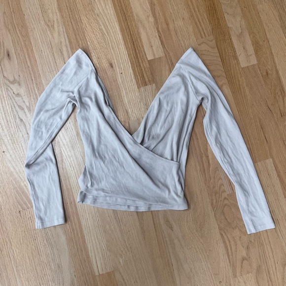 Zara wrap top - Picture 2 of 3